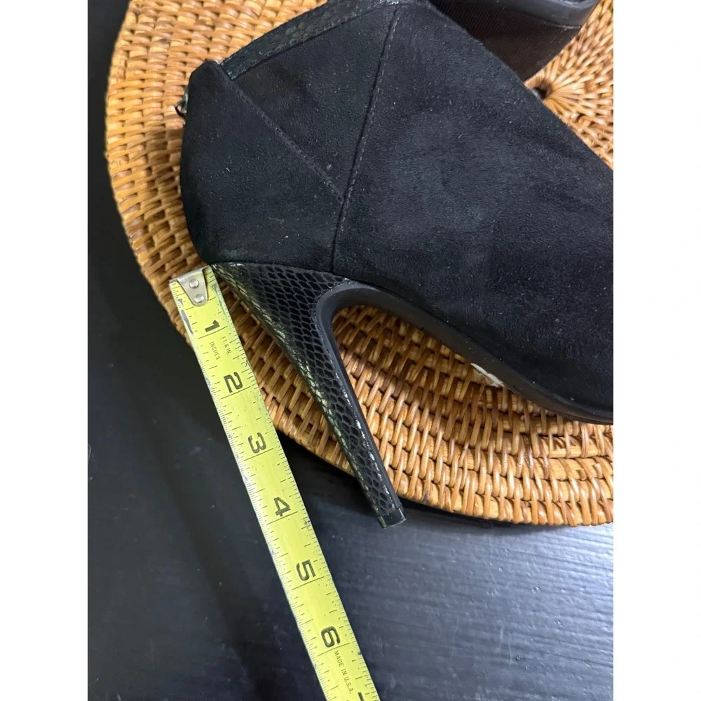 G by GUESS Colsen Black Peep Toe Booties Snakeskin Heel GGCOLSEN-C  7.5M